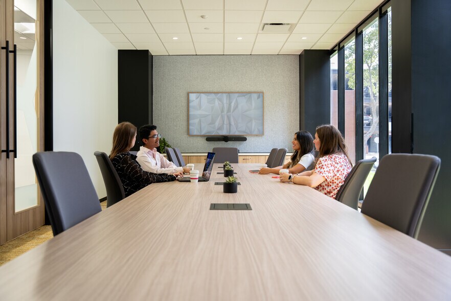 More Photos Of 6565 West Loop South, Bellaire Medical For Lease