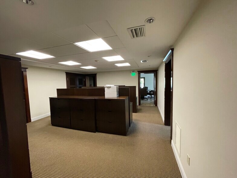 More Photos Of 133 Sevilla Ave, Coral Gables Medical For Lease