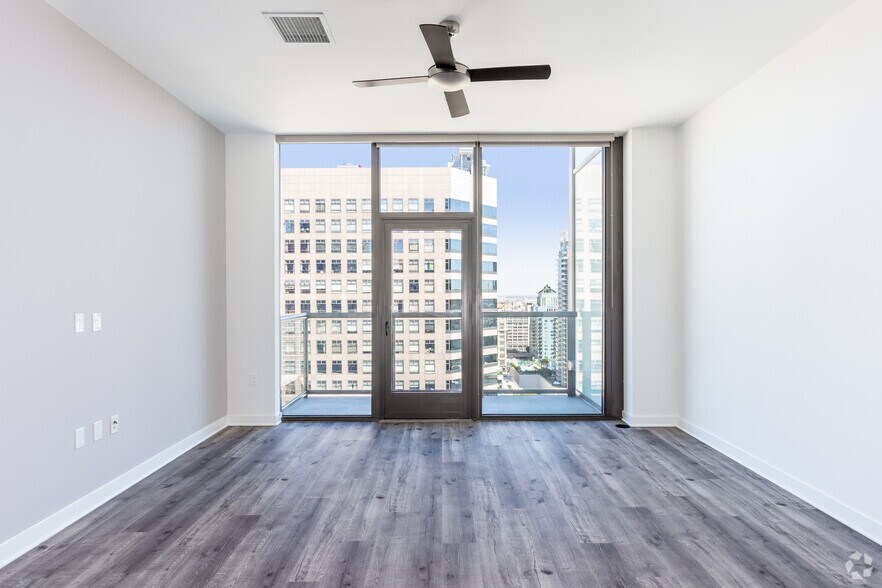 More Photos Of 801 S Hope St, Los Angeles Apartments For Lease