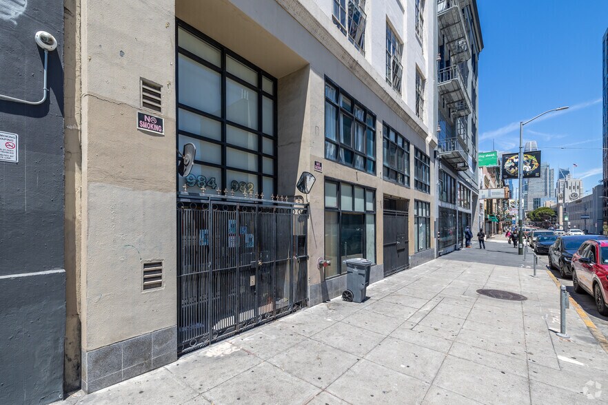More Photos Of 982 Mission St, San Francisco Loft Creative Space For Lease