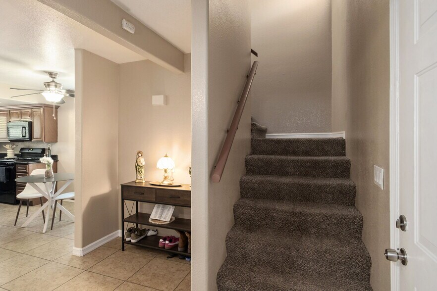 More Photos Of 4308 E Woodward Ave, Fresno Apartments For Sale