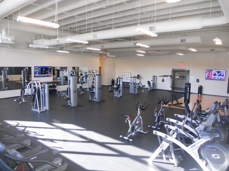 More Photos Of 100 Throckmorton St, Fort Worth Office For Lease