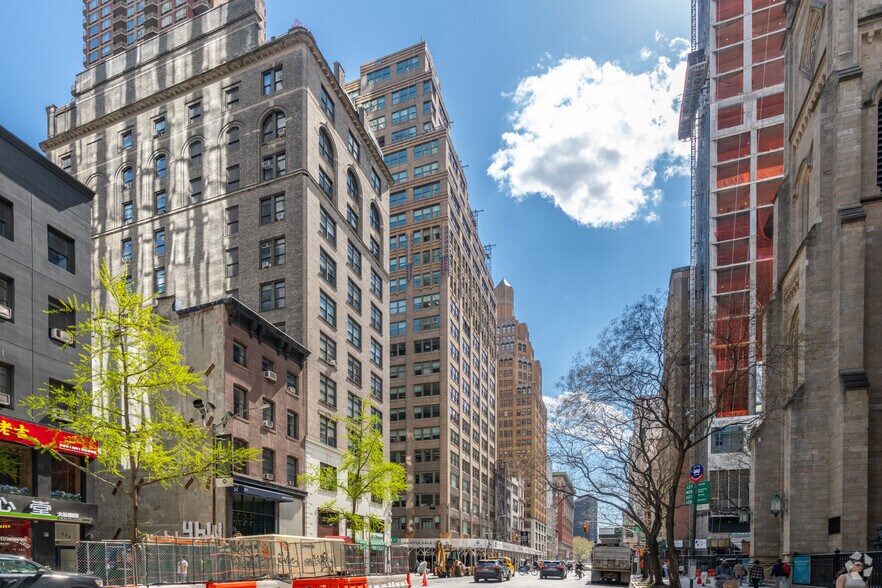 More Photos Of 261 Fifth Ave, New York Office For Lease