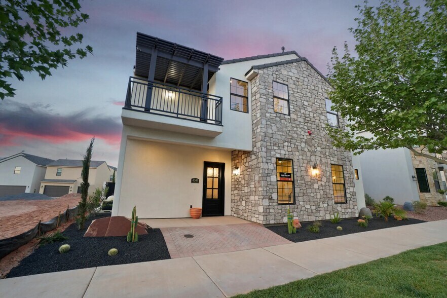 Primary Photo Of 4346 W Canterbury Rd, Hurricane Apartments For Sale