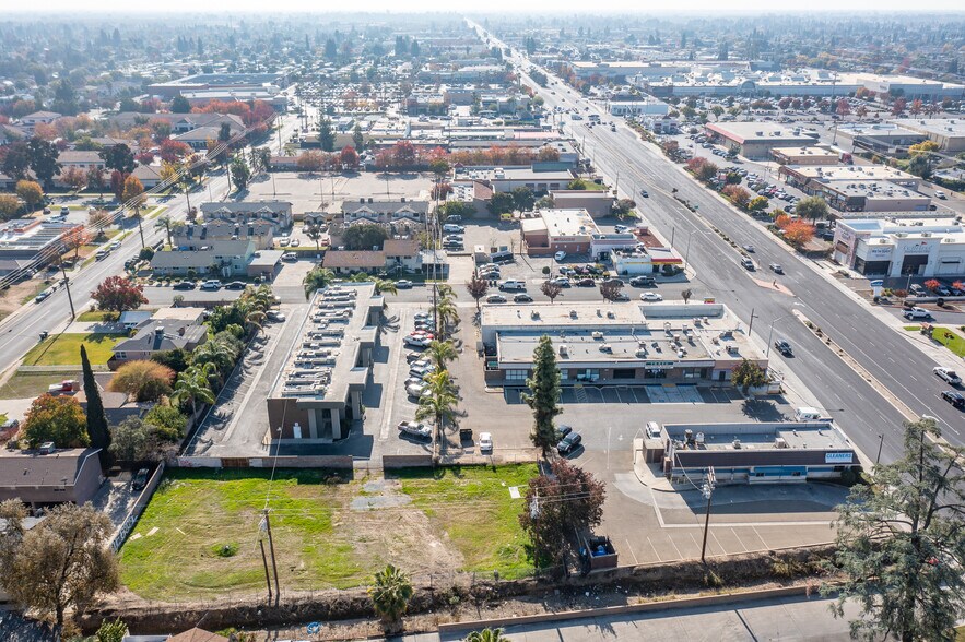 More Photos Of 1920 W Princeton Ave, Visalia Office For Sale