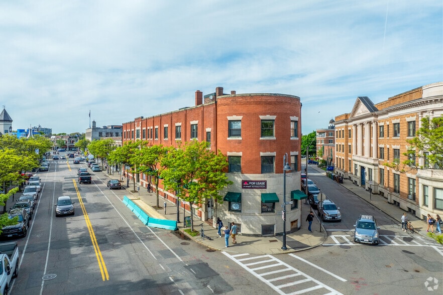 More Photos Of 229-235 Harvard St, Brookline Loft Creative Space For Lease