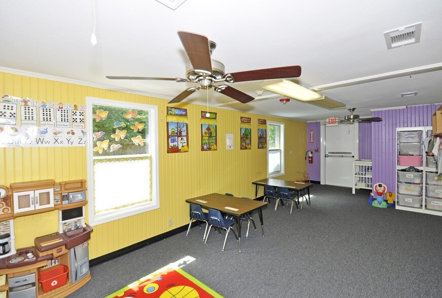 More Photos Of 1220 Mulcahy St, Rosenberg Religious Facility For Sale