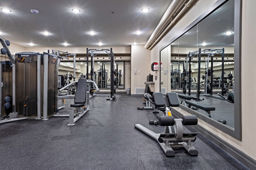 More Photos Of 180 Kanata Av, Ottawa Apartments For Lease