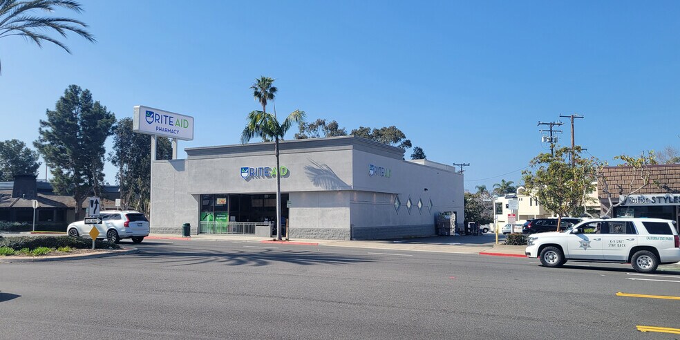 More Photos Of 3141 E Coast Hwy, Newport Beach Drugstore For Lease