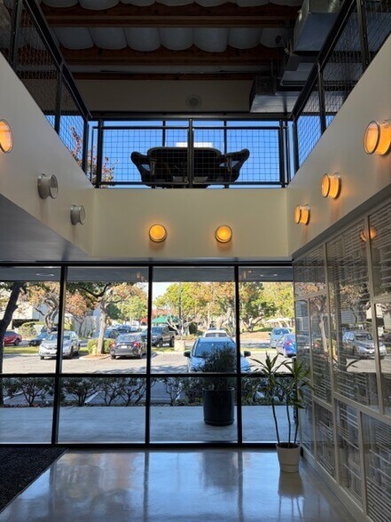 More Photos Of 3330 Ocean Park Blvd, Santa Monica Loft Creative Space For Lease