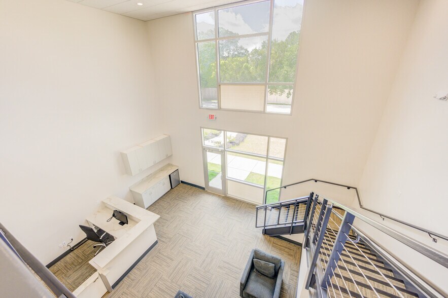 More Photos Of 11711 Bedford, Houston Loft Creative Space For Lease