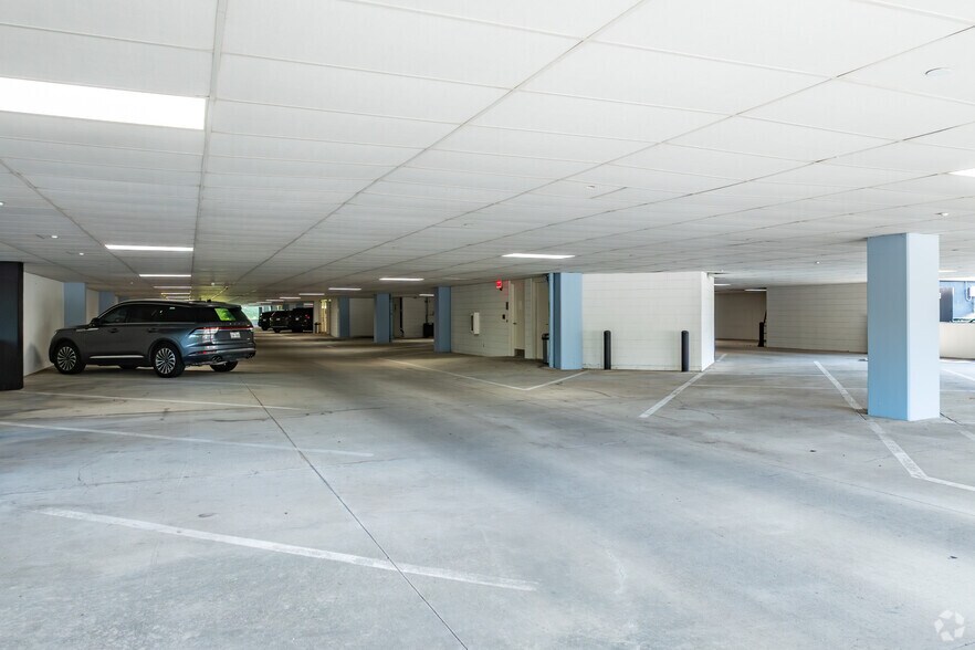 More Photos Of 1600 N Collins Blvd, Richardson Office For Lease