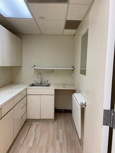 More Photos Of 13-17 Elizabeth St, New York Office For Sale