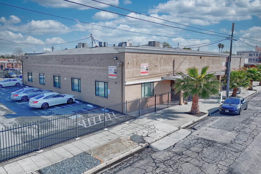 More Photos Of 33 E Magnolia St, Stockton Office For Lease