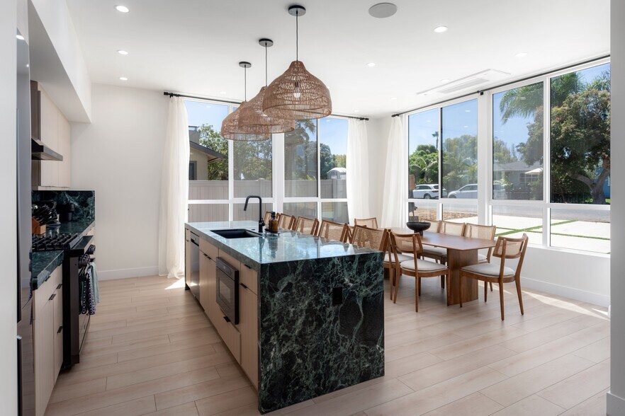 More Photos Of 5140 Los Robles Dr, Carlsbad Multifamily For Sale