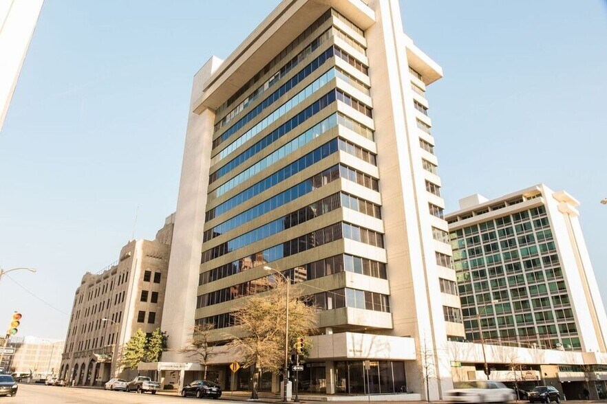 Primary Photo Of 601 S Boulder Ave, Tulsa Office For Lease