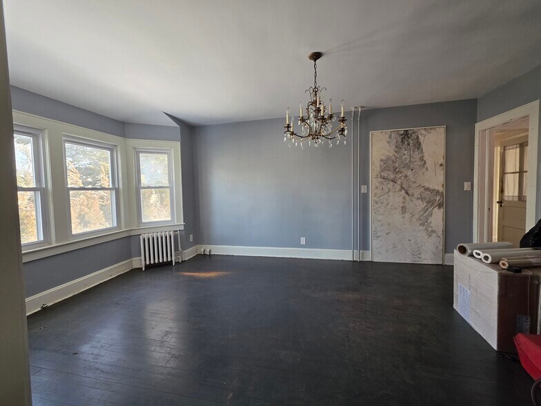 More Photos Of 420 Townline Rd, Hauppauge Office For Sale