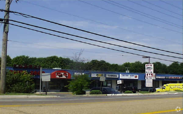 Primary Photo Of 1008 State Route 34, Matawan Unknown For Lease