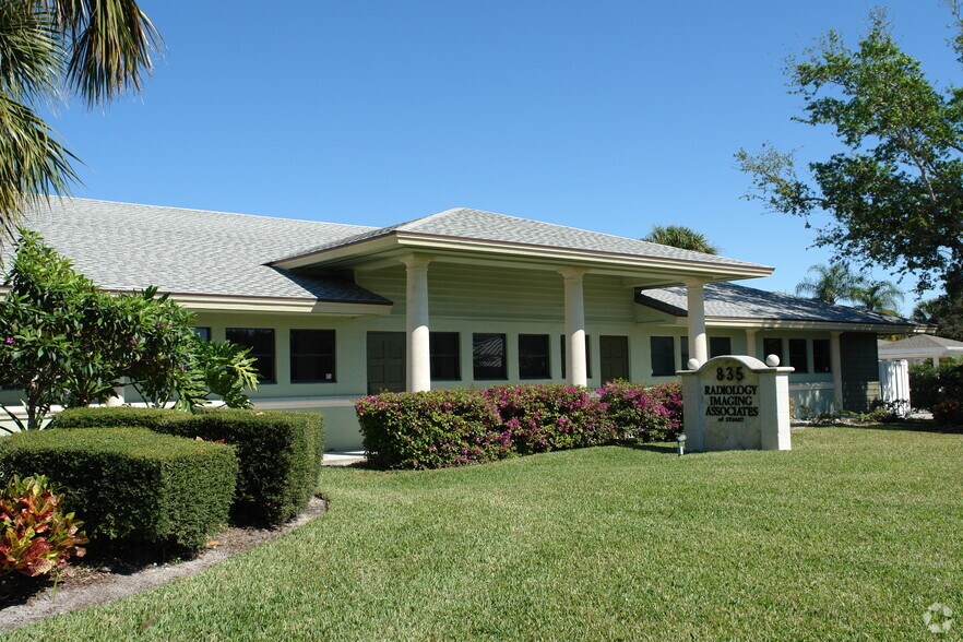 More Photos Of 835 SE Osceola St, Stuart Office Residential For Sale