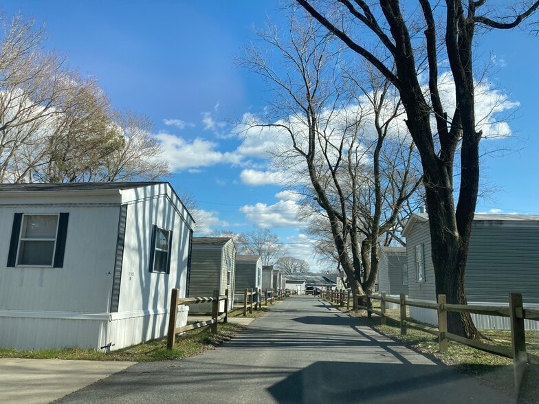 More Photos Of 11180 Warwick Ln, Princess Anne Manufactured Housing Mobile Home Park For Sale