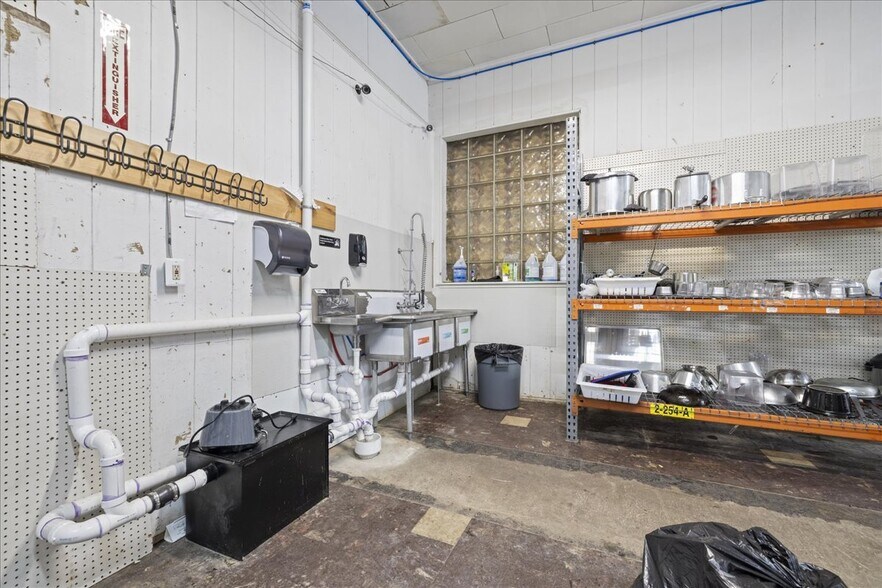 More Photos Of 331-335 Grape St, Whitehall Freestanding For Sale