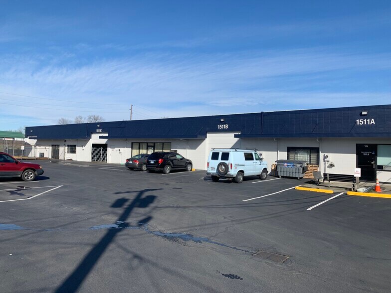 More Photos Of 1515-1517 Central Ave S, Kent Unknown For Lease