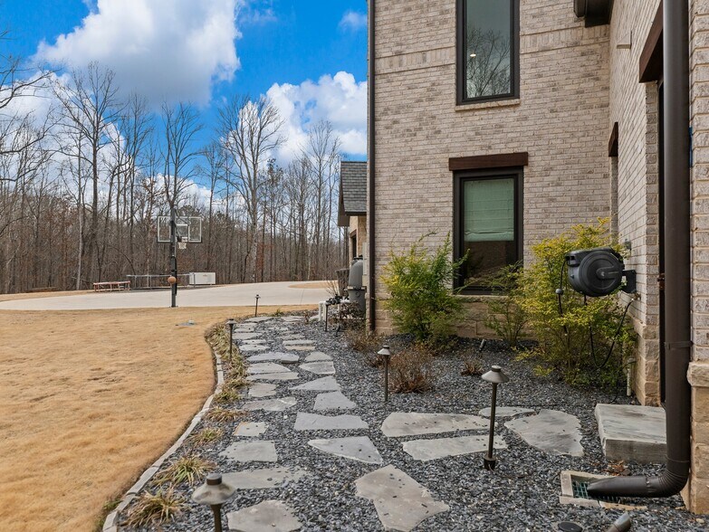 More Photos Of 3263 Tanners Mill Rd, Gainesville Lodge Meeting Hall For Sale