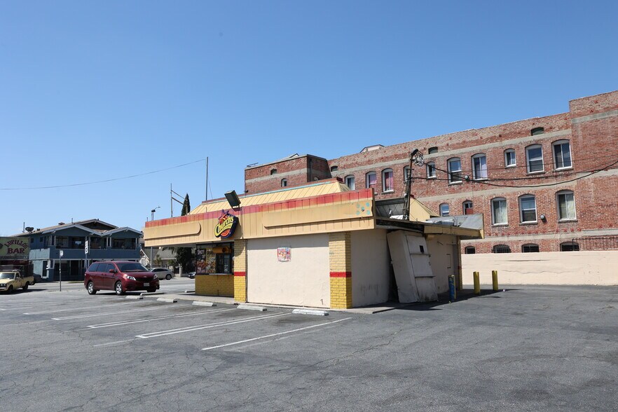 More Photos Of 261 E Vernon Ave, Los Angeles Fast Food For Lease