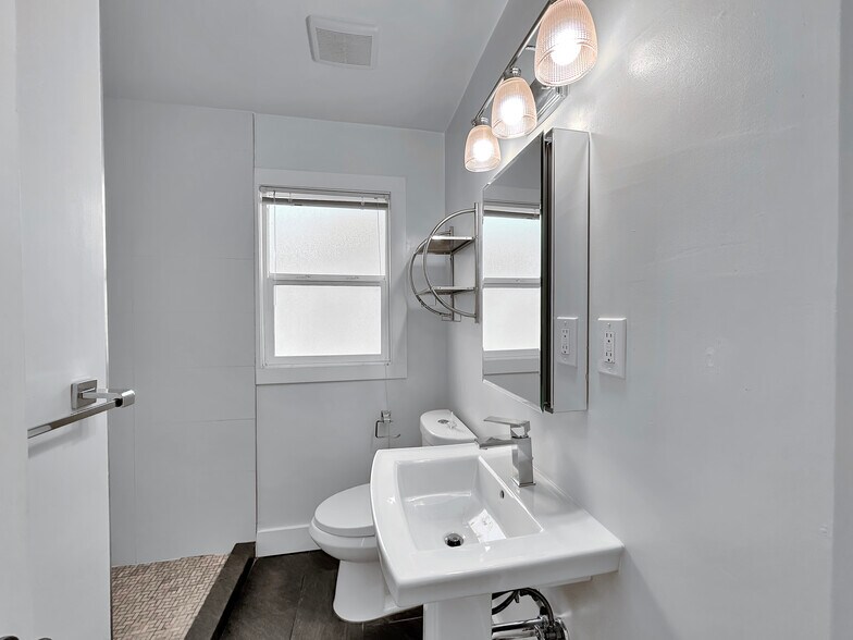 More Photos Of 185 Belleview Dr, San Leandro Apartments For Sale