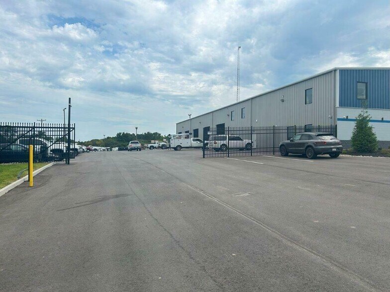 More Photos Of 3 Hoop Dr, Walton Industrial For Sale
