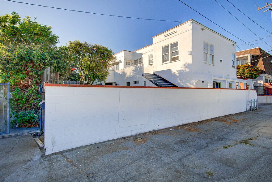 More Photos Of 1147 24th St, Santa Monica Apartments For Sale