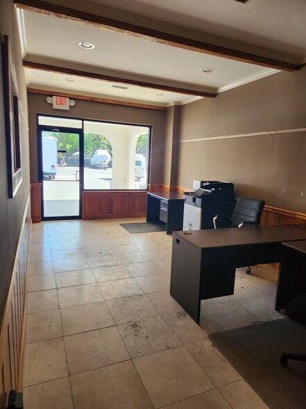 More Photos Of 115 McKinna Pl, Brunswick Self Storage For Lease
