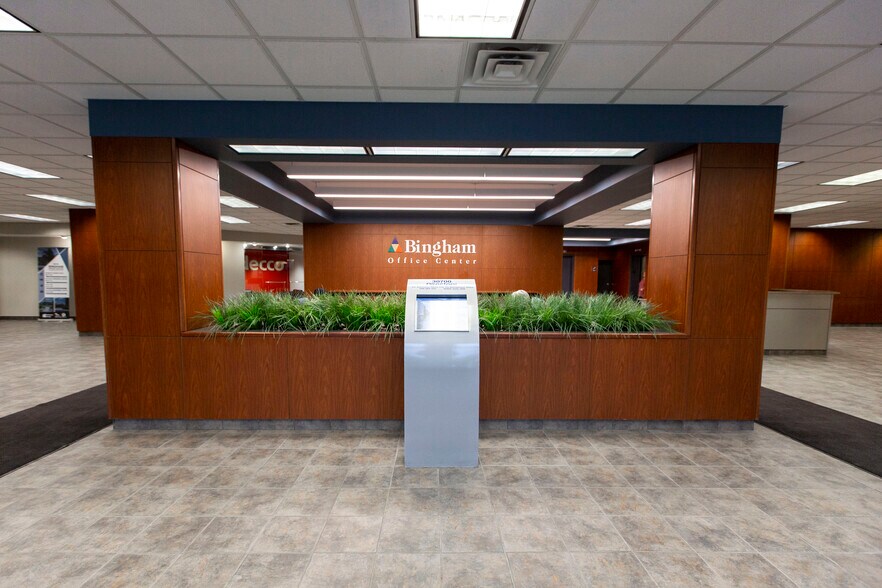 More Photos Of 30600-30700 - 30800 Telegraph Rd, Bingham Farms Unknown For Lease