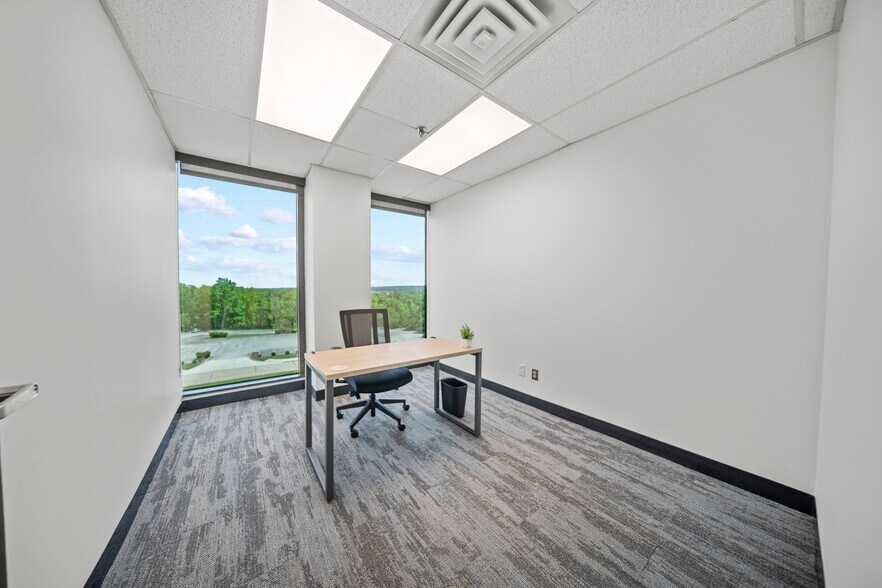 More Photos Of 4807 Rockside Rd, Independence Coworking Space