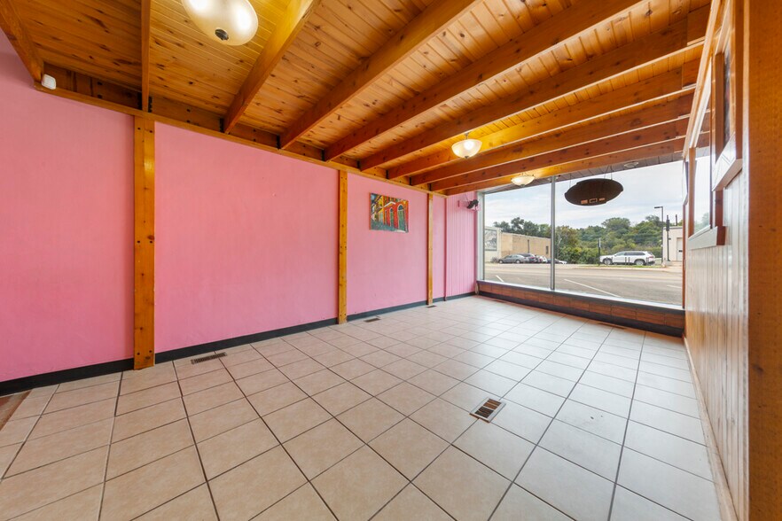 More Photos Of 508 Central Ave N, Faribault Storefront Retail Residential For Sale