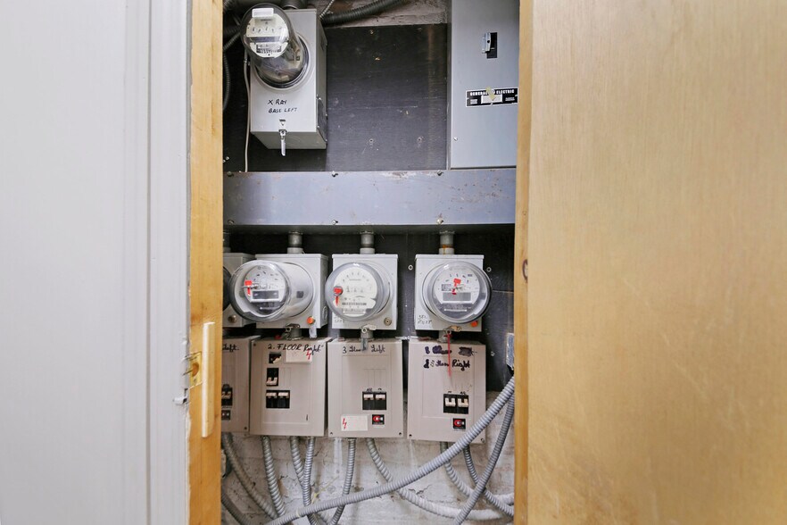 More Photos Of 8 Baldwin Ave, Jersey City Medical For Sale