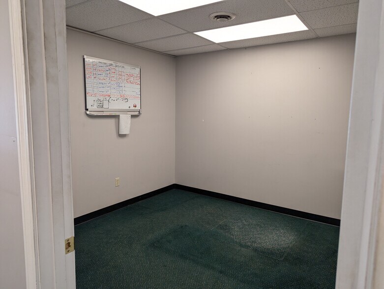 More Photos Of 612 Tenney Mountain Hwy, Plymouth Storefront For Lease