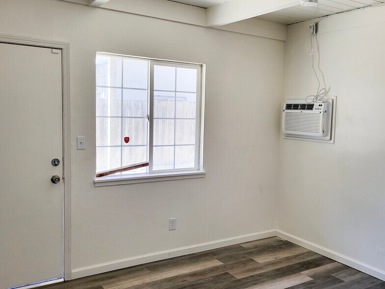 More Photos Of 1124 Union Ave, Fairfield Apartments For Sale