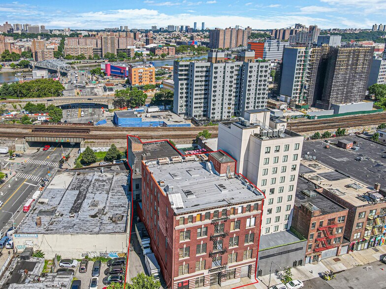 More Photos Of 5-2566 Canal Pl, Bronx Warehouse For Sale