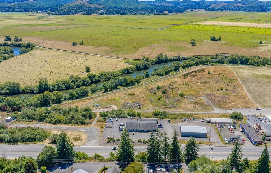 More Photos Of 307 Highway 42 E, Coquille Industrial For Sale