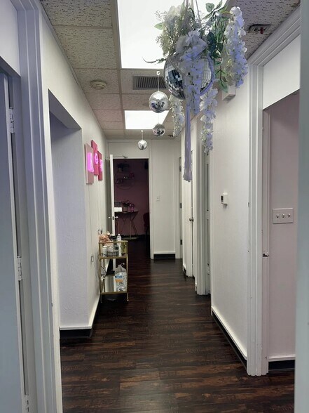 More Photos Of 5300 N Meridian Ave, Oklahoma City Medical For Lease