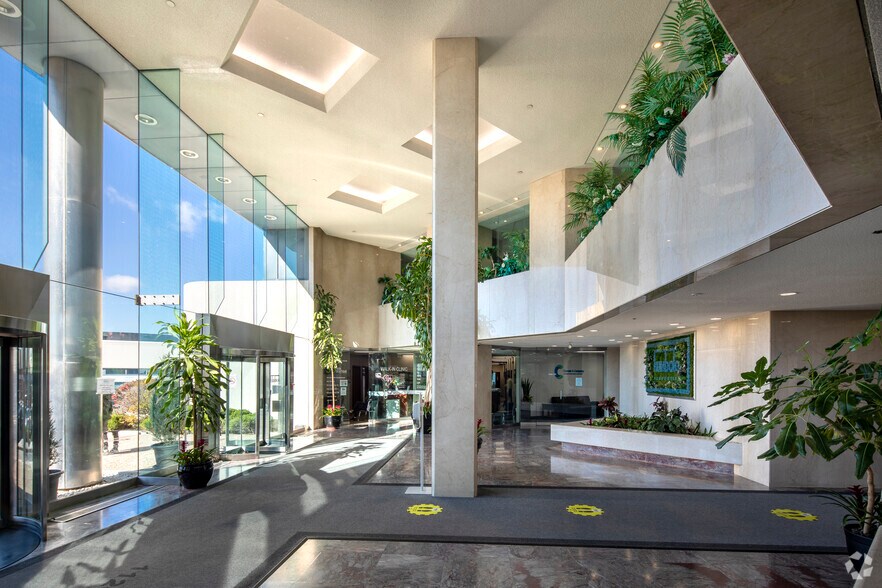 More Photos Of 1120 Finch Ave W, Toronto Office For Lease