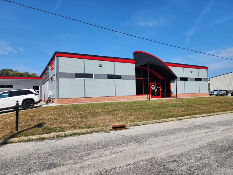 More Photos Of 68120 Tinmar Dr, Saint Clairsville Health Club For Lease