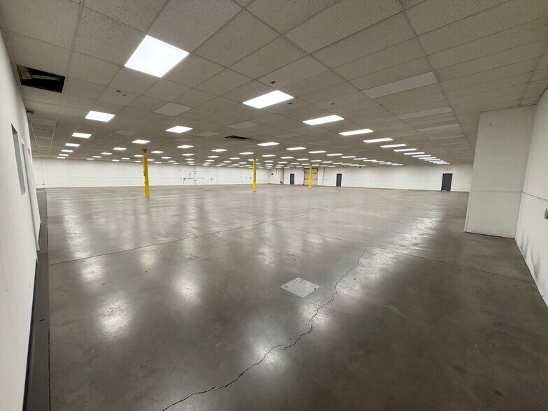 More Photos Of 3439 S 40th St, Phoenix Industrial For Sale