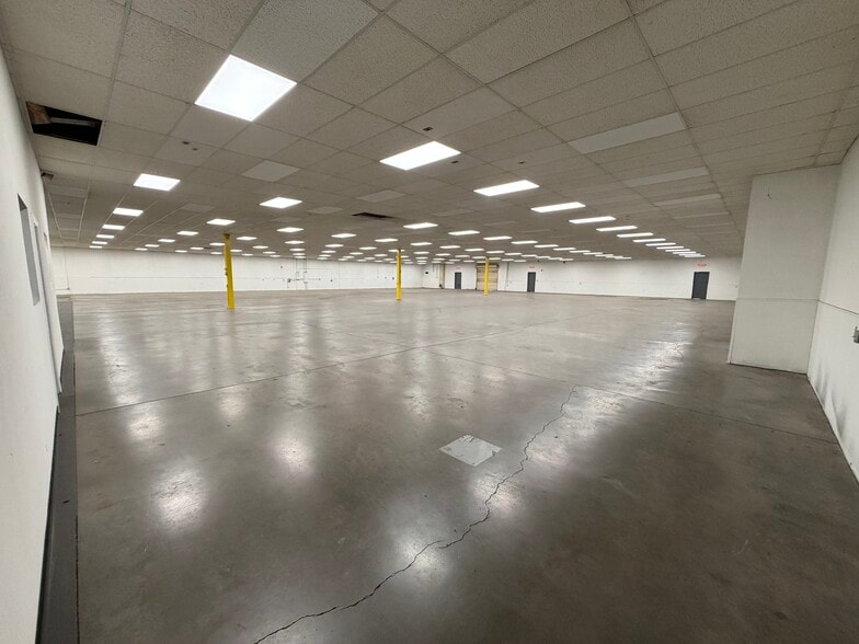 More Photos Of 3439 S 40th St, Phoenix Industrial For Lease