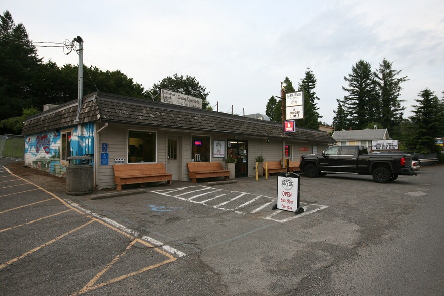 More Photos Of 31815 E Historic Columbia RI Hwy, Troutdale Convenience Store For Sale
