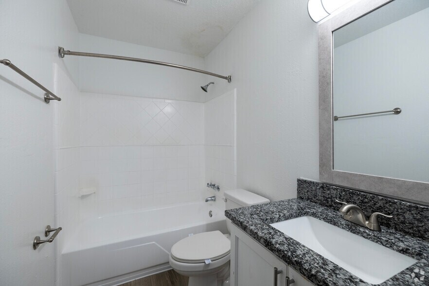 More Photos Of 6900 Concord Dr, Tampa Apartments For Sale