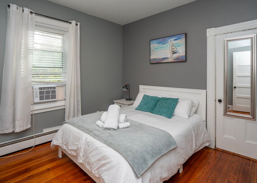 More Photos Of , Newport Multifamily For Sale