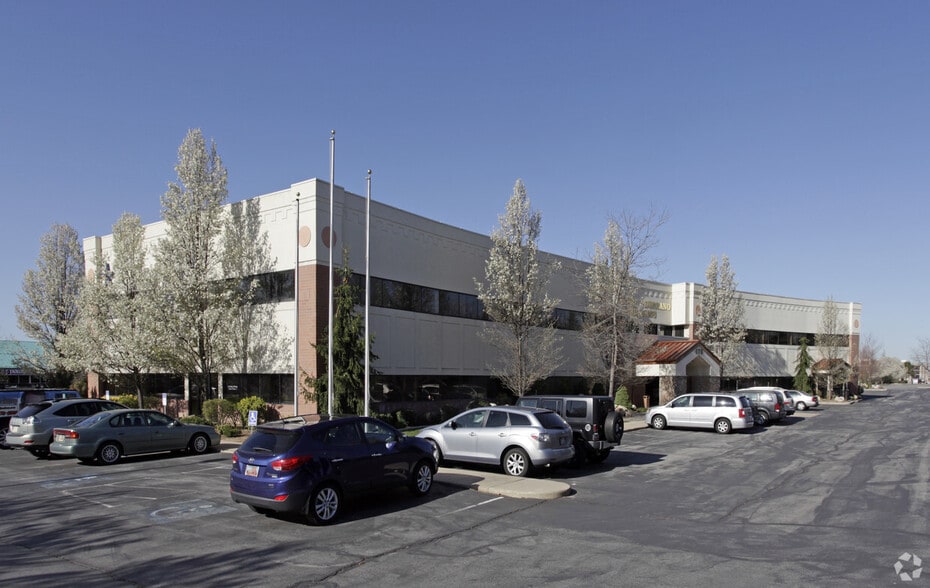 More Photos Of 476 Heritage Park Blvd, Layton Office For Lease