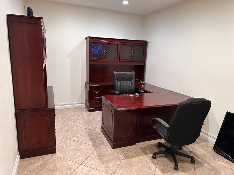 More Photos Of 83197 Requa Ave, Indio Auto Dealership For Sale